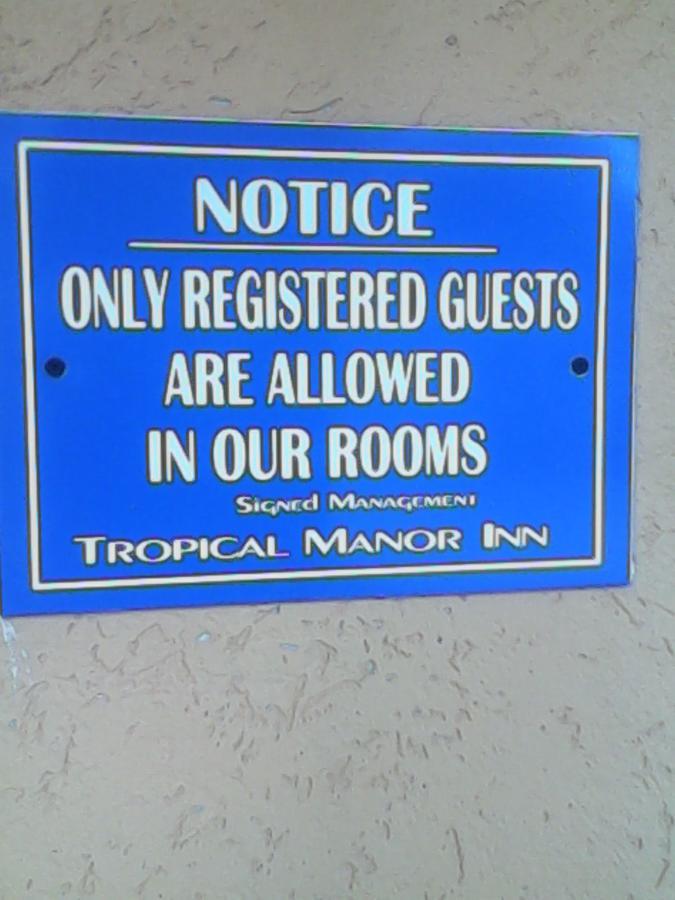 Tropical Manor Inn Half-Way-Tree 킹스톤 외부 사진